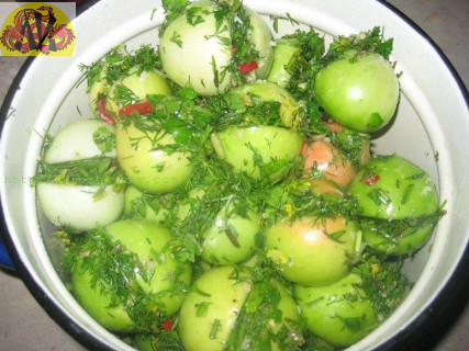 Помидоры зеленые соленые (кг).