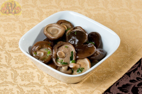 Грузди по-корейски 1кг.